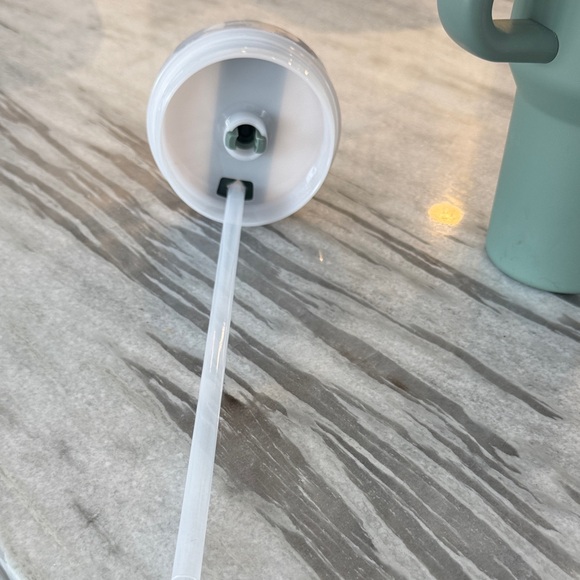 NWT Stanley 40 oz Green Quencher H2.0 Tumbler - Picture 9 of 9